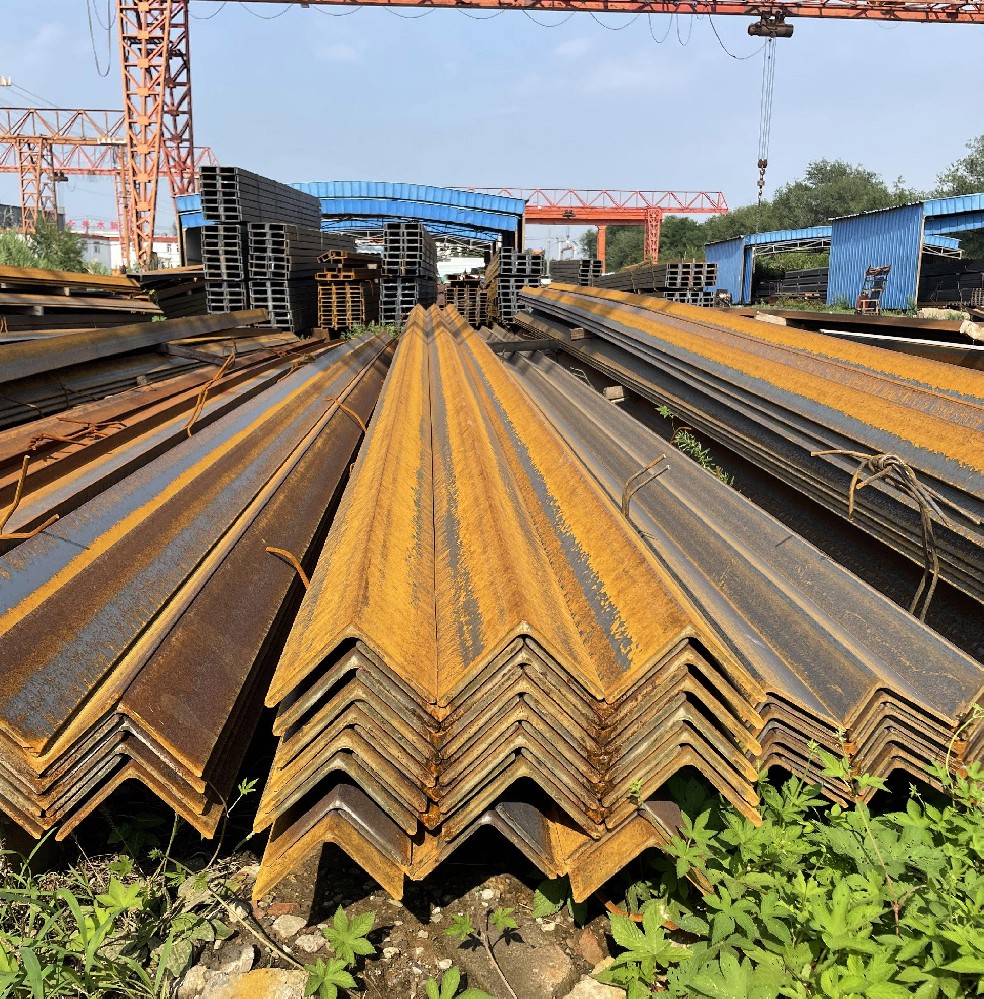 Carbon steel angle steel